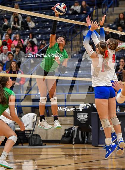 Thumbnail 3 in Tatum vs. Sabine (UIL 3A Region Bi-District) photogallery.