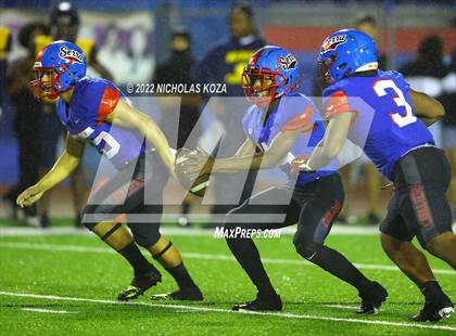 Thumbnail 3 in Warren vs. Serra photogallery.