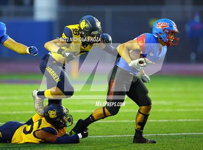 Thumbnail 1 in Warren vs. Serra photogallery.