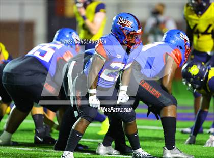 Thumbnail 1 in Warren vs. Serra photogallery.