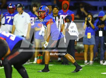 Thumbnail 1 in Warren vs. Serra photogallery.