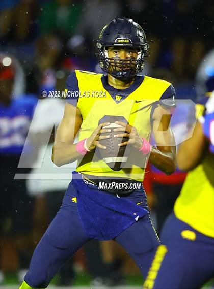 Thumbnail 2 in Warren vs. Serra photogallery.