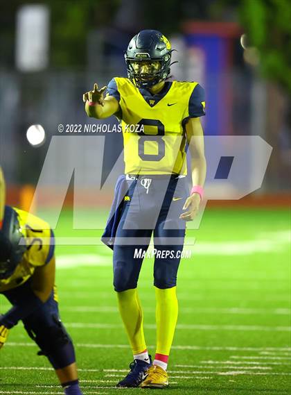 Thumbnail 3 in Warren vs. Serra photogallery.