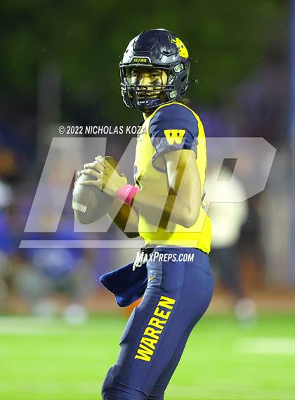 Thumbnail 3 in Warren vs. Serra photogallery.