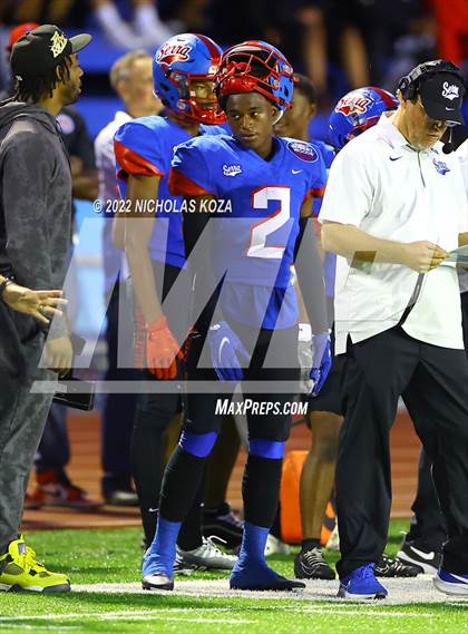 Thumbnail 3 in Warren vs. Serra photogallery.