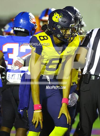 Thumbnail 1 in Warren vs. Serra photogallery.