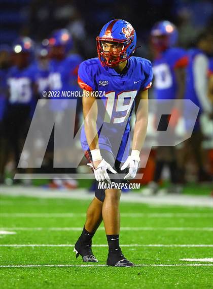 Thumbnail 2 in Warren vs. Serra photogallery.