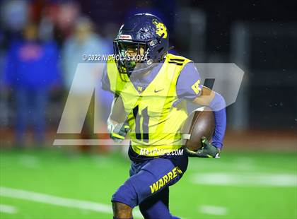 Thumbnail 1 in Warren vs. Serra photogallery.