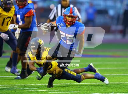 Thumbnail 2 in Warren vs. Serra photogallery.
