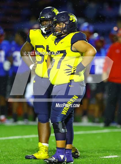 Thumbnail 3 in Warren vs. Serra photogallery.