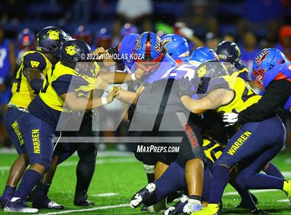 Thumbnail 1 in Warren vs. Serra photogallery.