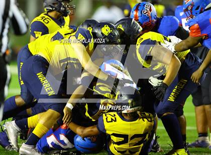 Thumbnail 1 in Warren vs. Serra photogallery.
