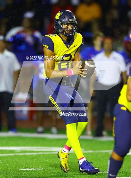 Thumbnail 3 in Warren vs. Serra photogallery.