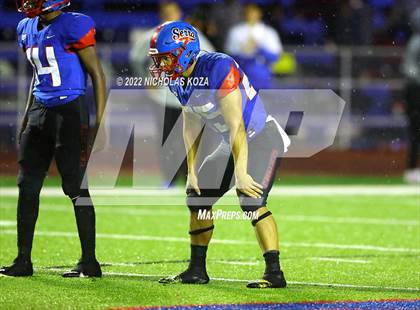 Thumbnail 1 in Warren vs. Serra photogallery.