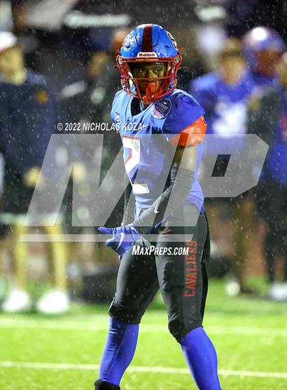 Thumbnail 3 in Warren vs. Serra photogallery.