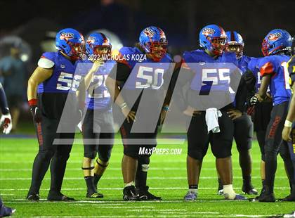 Thumbnail 1 in Warren vs. Serra photogallery.
