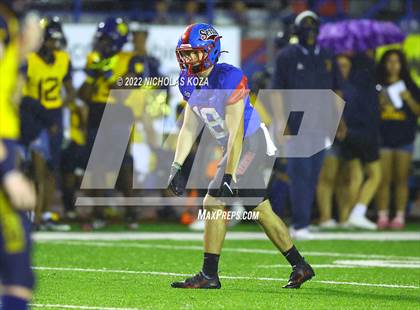 Thumbnail 3 in Warren vs. Serra photogallery.