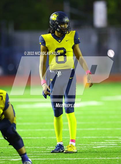 Thumbnail 2 in Warren vs. Serra photogallery.