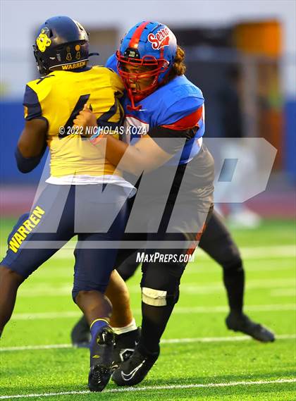 Thumbnail 2 in Warren vs. Serra photogallery.