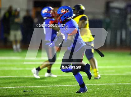 Thumbnail 3 in Warren vs. Serra photogallery.