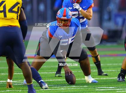 Thumbnail 1 in Warren vs. Serra photogallery.