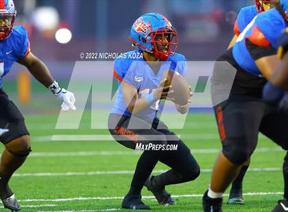 Thumbnail 3 in Warren vs. Serra photogallery.