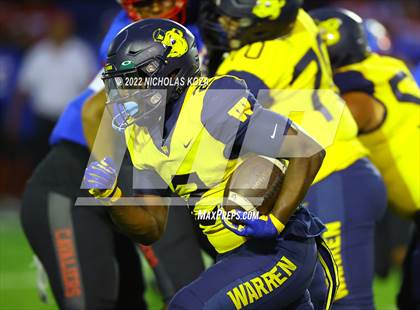 Thumbnail 1 in Warren vs. Serra photogallery.