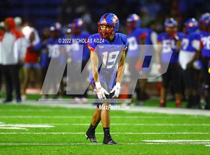 Thumbnail 1 in Warren vs. Serra photogallery.