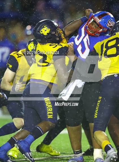 Thumbnail 3 in Warren vs. Serra photogallery.