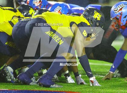 Thumbnail 2 in Warren vs. Serra photogallery.
