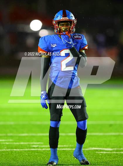 Thumbnail 3 in Warren vs. Serra photogallery.
