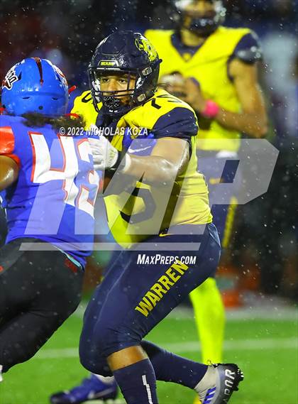 Thumbnail 3 in Warren vs. Serra photogallery.