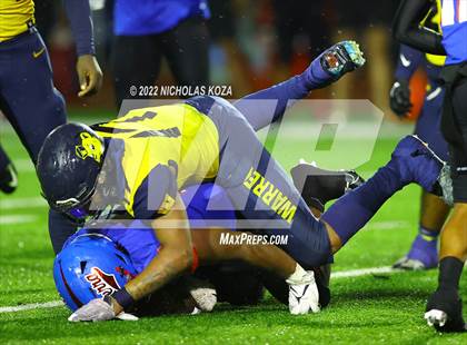 Thumbnail 3 in Warren vs. Serra photogallery.