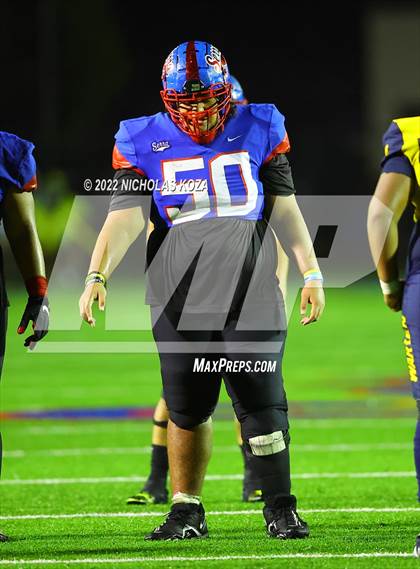 Thumbnail 1 in Warren vs. Serra photogallery.
