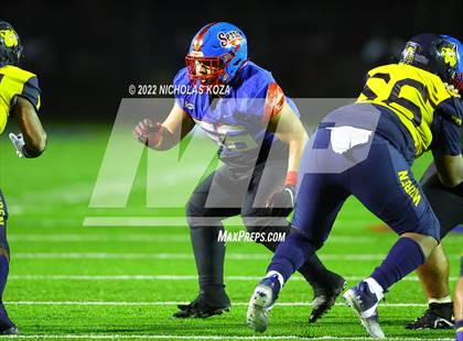 Thumbnail 2 in Warren vs. Serra photogallery.