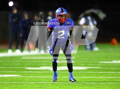 Thumbnail 1 in Warren vs. Serra photogallery.
