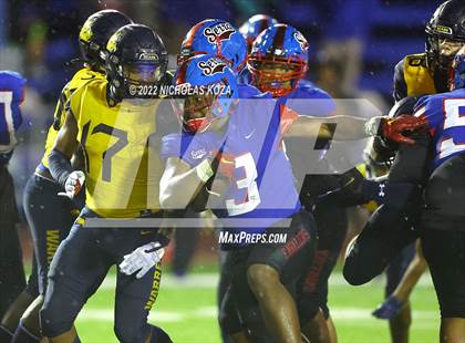 Thumbnail 2 in Warren vs. Serra photogallery.