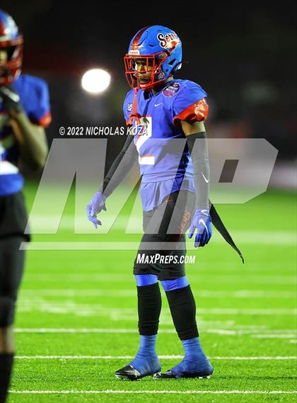 Thumbnail 1 in Warren vs. Serra photogallery.