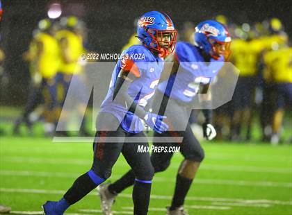 Thumbnail 2 in Warren vs. Serra photogallery.