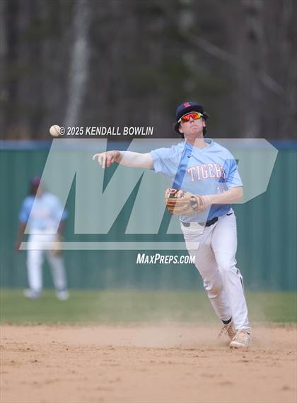 Thumbnail 1 in Lafayette vs South Panola (Water Valley Jamboree) photogallery.