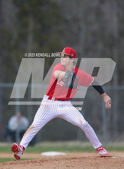 Thumbnail 2 in Lafayette vs South Panola (Water Valley Jamboree) photogallery.