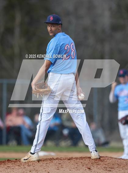 Thumbnail 3 in Lafayette vs South Panola (Water Valley Jamboree) photogallery.