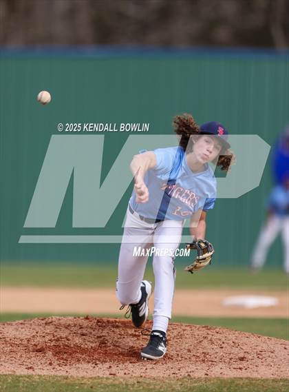 Thumbnail 1 in Lafayette vs South Panola (Water Valley Jamboree) photogallery.