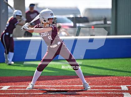 Thumbnail 1 in Troy vs Franklin (UIL 3A Area Playoff) photogallery.