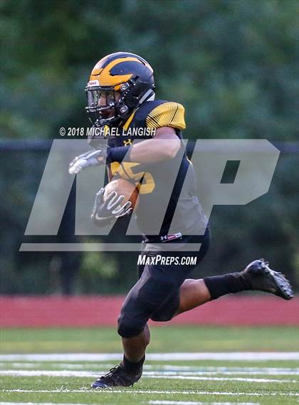 Thumbnail 3 in Red Bank Catholic @ St. John-Vianney photogallery.