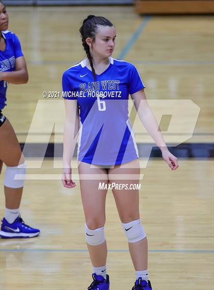Thumbnail 2 in Plano West @ Plano East photogallery.