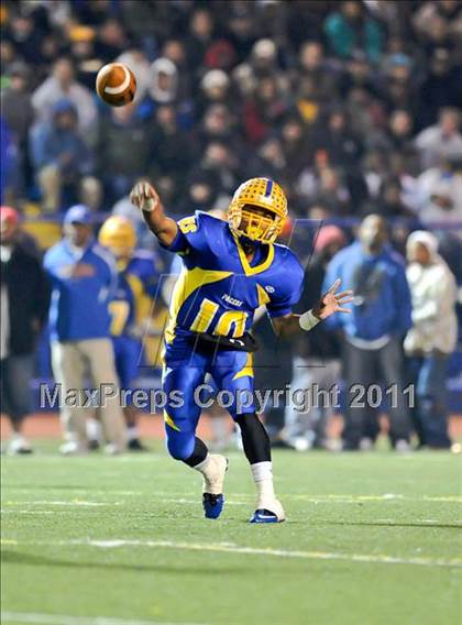 Thumbnail 3 in St. Mary's @ Grant (CIF SJS D2 Semifinal) photogallery.