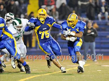 Thumbnail 2 in St. Mary's @ Grant (CIF SJS D2 Semifinal) photogallery.