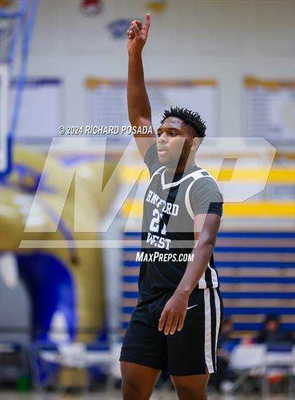 Thumbnail 3 in Merced vs. Hanford West photogallery.