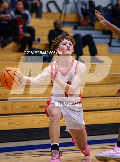 Thumbnail 2 in Merced vs. Hanford West photogallery.